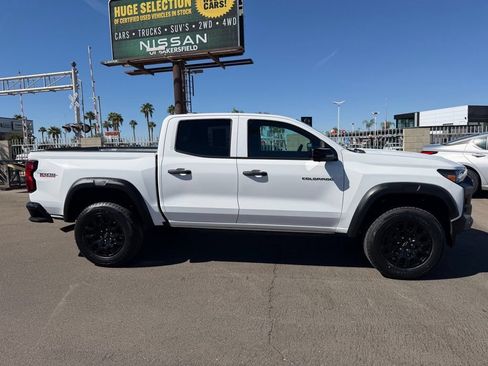 Used 2023 Chevrolet Colorado Trail Boss w/ Technology Package AWD/4WD image 7