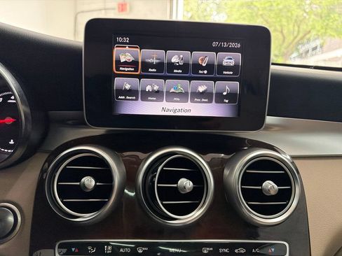 Used 2018 Mercedes-Benz GLC 300 image 34