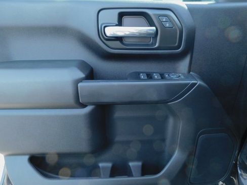 Used 2024 Chevrolet Silverado 2500 Custom image 23