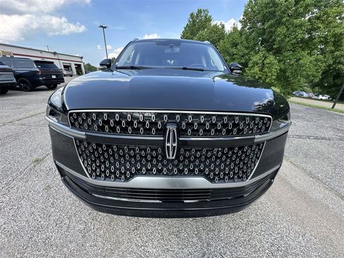 New 2025 Lincoln Navigator Reserve image 28