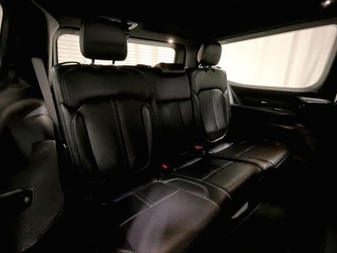 Used 2024 Jeep Wagoneer Series II w/ Flexible Seating Group AWD/4WD image 27
