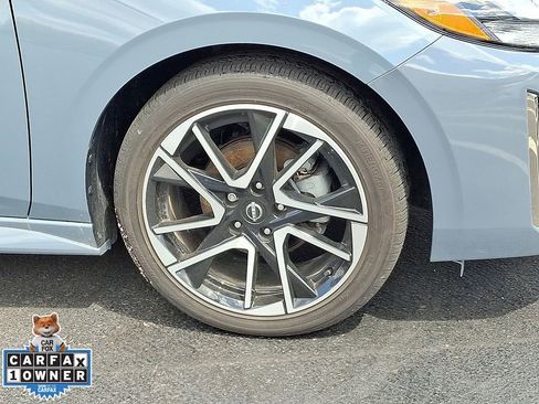 Used 2024 Nissan Sentra SR FWD image 11