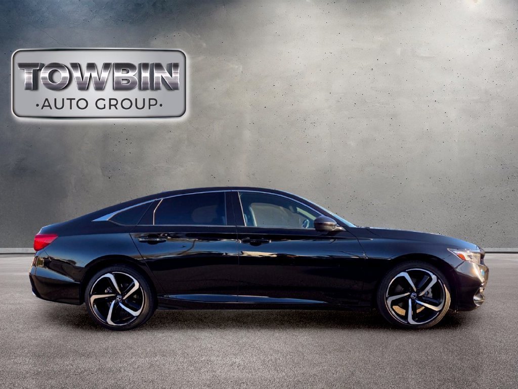 Used 2018 Honda Accord Sport image 3