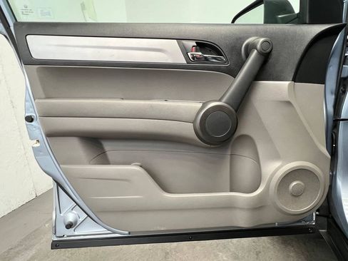 Used 2011 Honda CR-V SE image 9