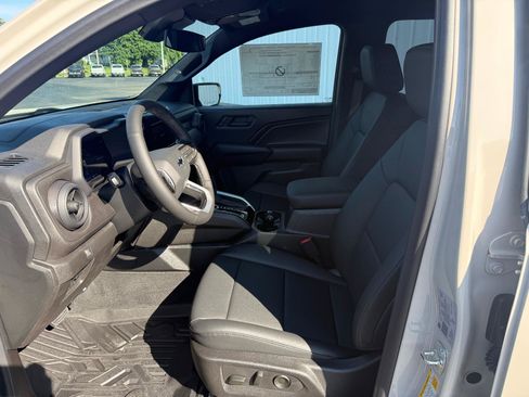 New 2026 Chevrolet Colorado Trail Boss AWD/4WD image 11