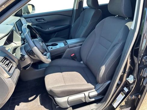 Used 2024 Nissan Rogue S FWD image 19