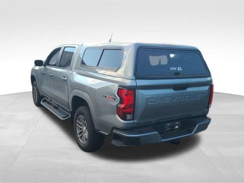 Used 2023 Chevrolet Colorado LT w/ LT Convenience Package II AWD/4WD image 5