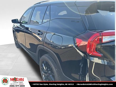 Certified 2023 GMC Terrain SLE w/ Driver Convenience Package AWD/4WD image 8