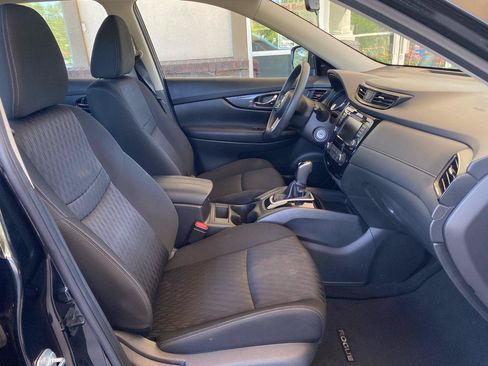 Used 2018 Nissan Rogue S FWD image 30