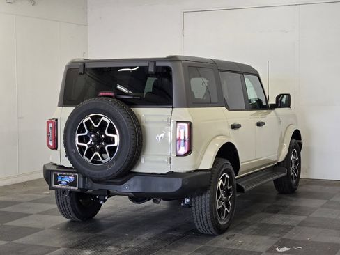 New 2026 Ford Bronco Outer Banks AWD/4WD image 6