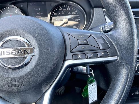 Used 2019 Nissan Rogue Sport S image 19