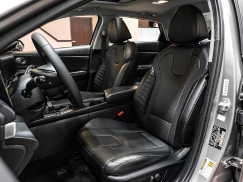 Used 2023 Hyundai Elantra Limited FWD image 36