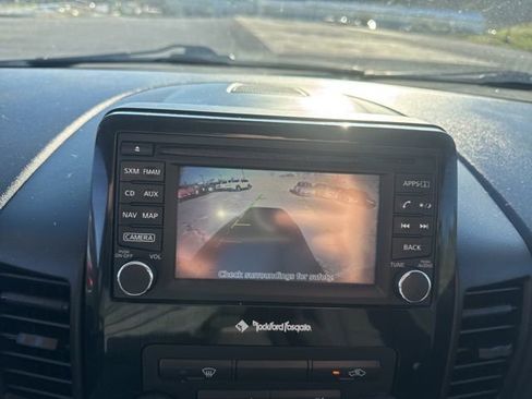 Used 2015 Nissan Titan SV w/ SV Value Truck Package AWD/4WD image 17