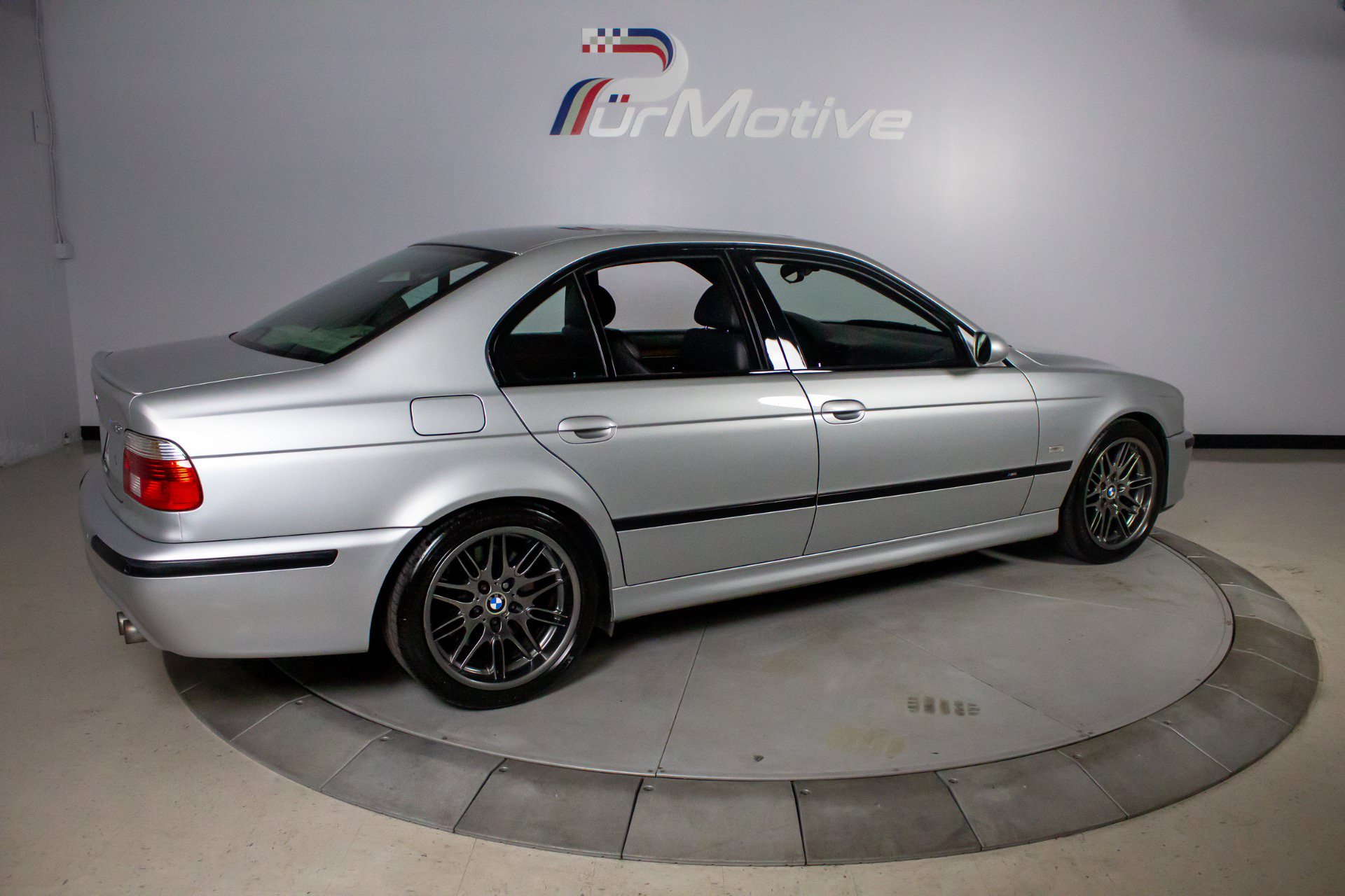 Used 2002 BMW M5 RWD image 12