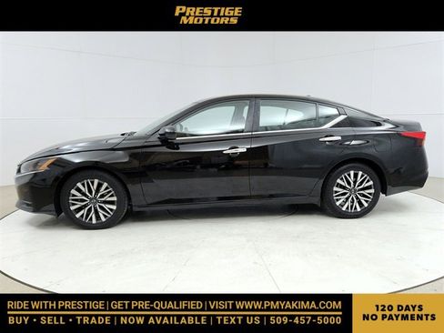 Used 2023 Nissan Altima 2.5 SV image 4
