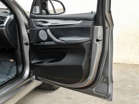 Used 2015 BMW X5 M image 55