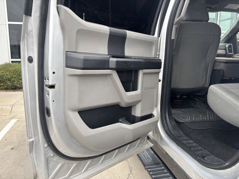 Used 2017 Ford F250 XL w/ STX Appearance Package image 11