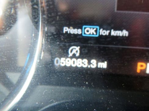 Used 2020 Ford F150 Lariat w/ Equipment Group 502A Luxury AWD/4WD image 18
