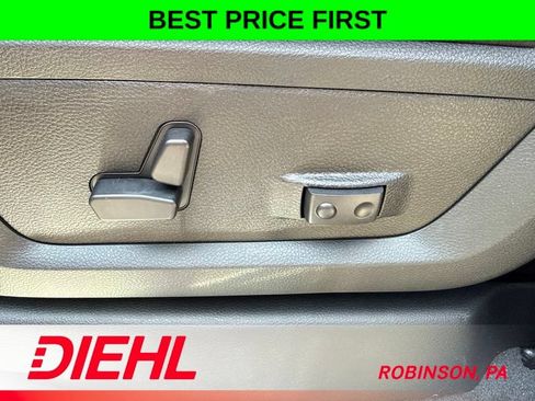 New 2026 RAM 3500 Limited AWD/4WD image 22