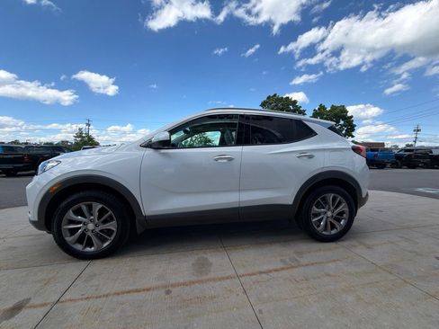 Used 2021 Buick Encore GX Essence w/ Advanced Technology Package AWD/4WD image 6