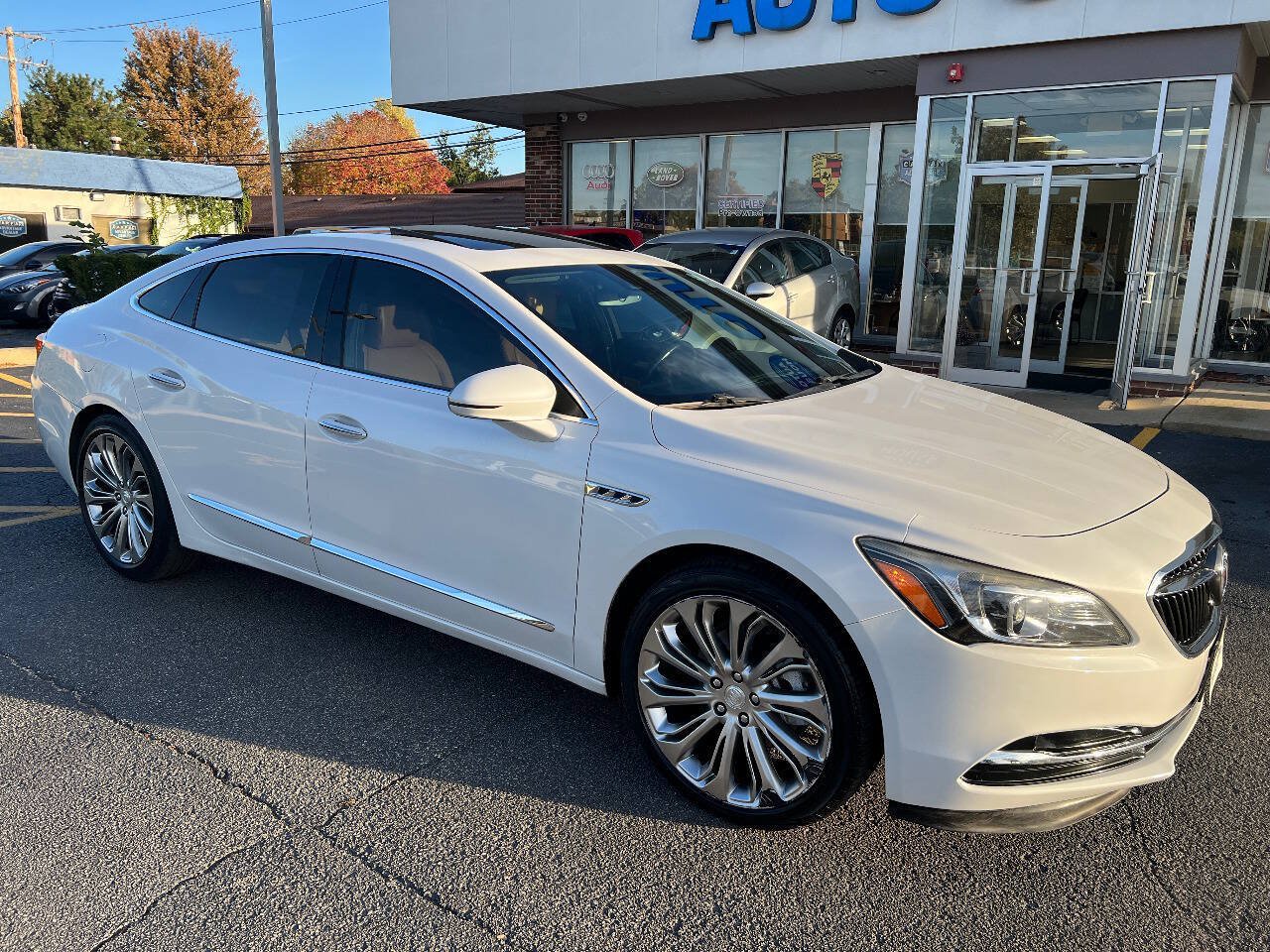 Used 2017 Buick LaCrosse Premium w/ Sun and Shade Package FWD image 4