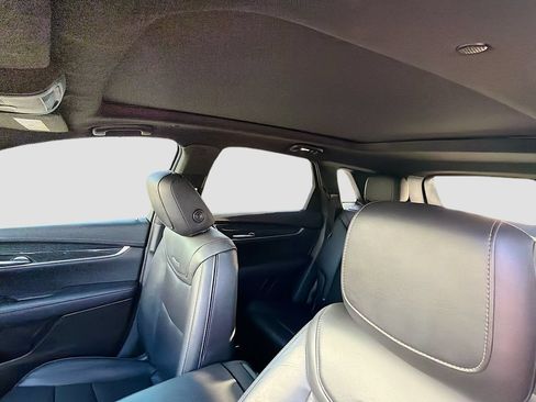 Used 2021 Cadillac XT5 Premium Luxury FWD image 27