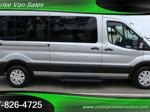 Used 2024 Ford Transit 350 XLT RWD image 4