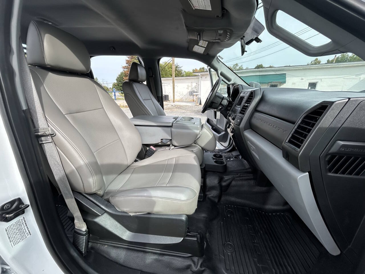 Used 2018 Ford F450 XL w/ Power Equipment Group AWD/4WD image 16