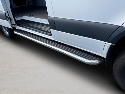 Used 2022 Mercedes-Benz Sprinter 144 Cargo image 27