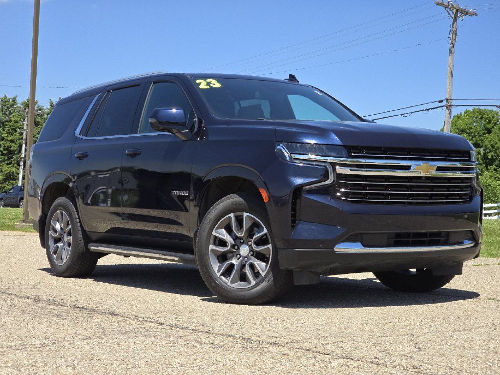 Used 2023 Chevrolet Tahoe LT w/ Luxury Package AWD/4WD image 1