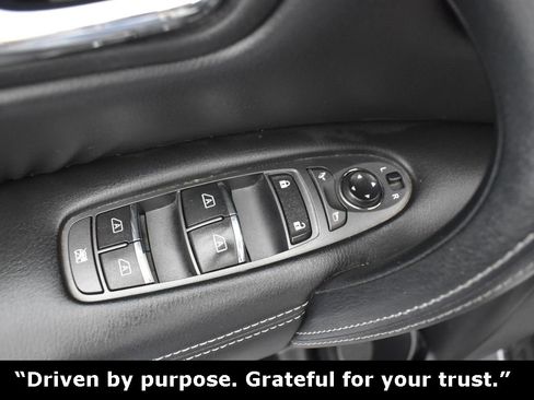 Used 2016 INFINITI QX80 Base image 8