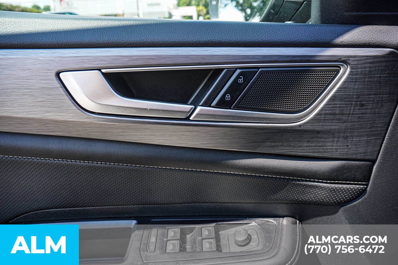 Used 2026 Volkswagen Atlas Cross Sport SE FWD image 47