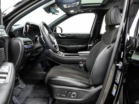 Used 2025 Hyundai Palisade Calligraphy AWD/4WD image 16