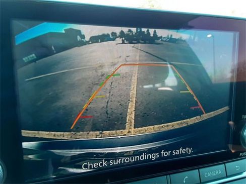 Used 2024 Nissan Altima 2.5 SV image 22