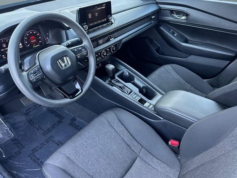 Certified 2025 Honda Accord SE image 4
