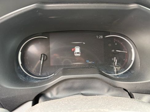 Used 2023 Toyota RAV4 XLE image 20