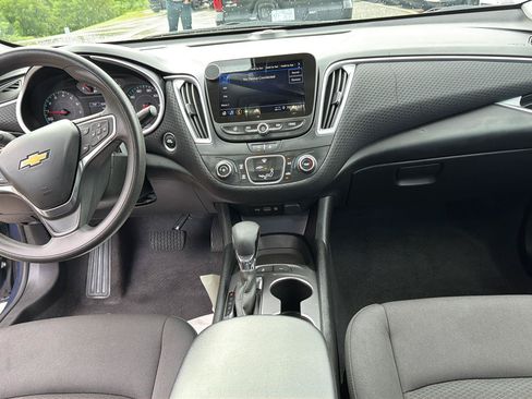 Used 2025 Chevrolet Malibu LS FWD image 29