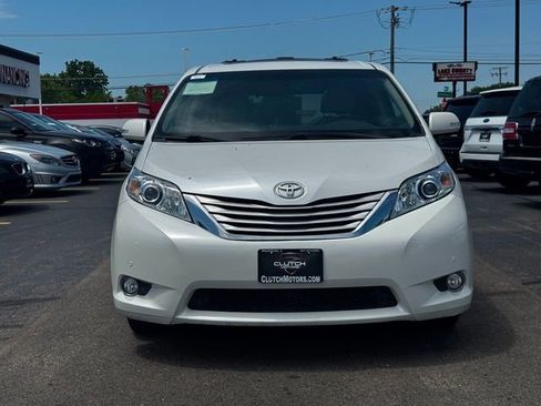 Used 2013 Toyota Sienna Limited w/ Premium Pkg FWD image 2
