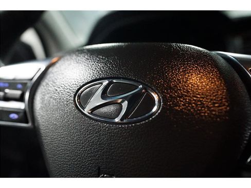 Used 2018 Hyundai Sonata SE w/ Cargo Package image 25