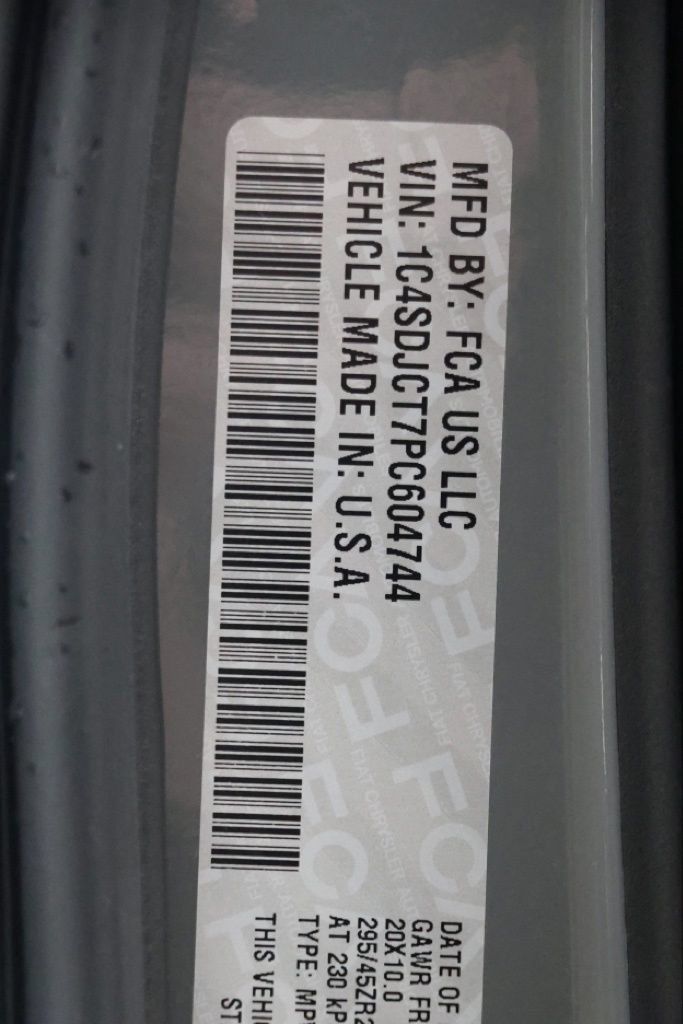 Used 2023 Dodge Durango R/T w/ Hemi Orange Plus Package AWD/4WD image 44