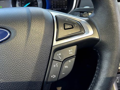 Used 2020 Ford Fusion Energi Titanium image 23