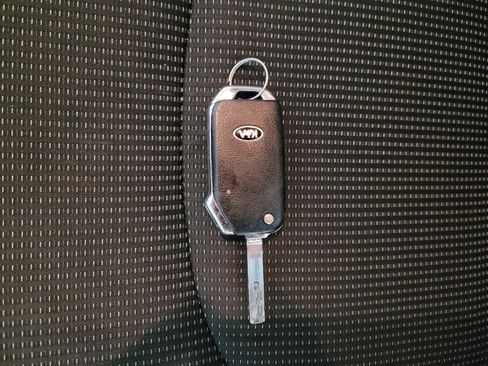 Used 2021 Kia Forte LXS FWD image 32