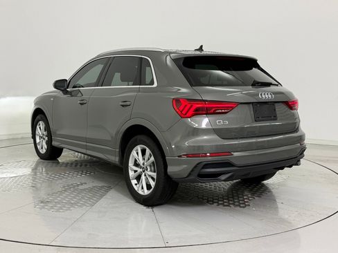 Used 2025 Audi Q3 2.0T Premium w/ Convenience Package image 3