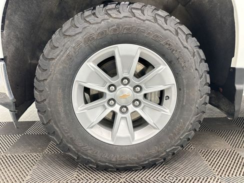 Certified 2025 Chevrolet Silverado 1500 LT w/ Work Truck Package AWD/4WD image 11