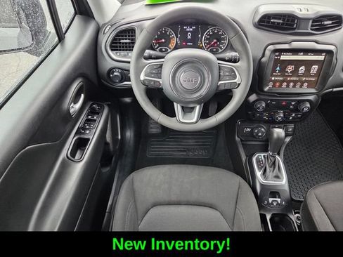Certified 2023 Jeep Renegade Latitude AWD/4WD image 12