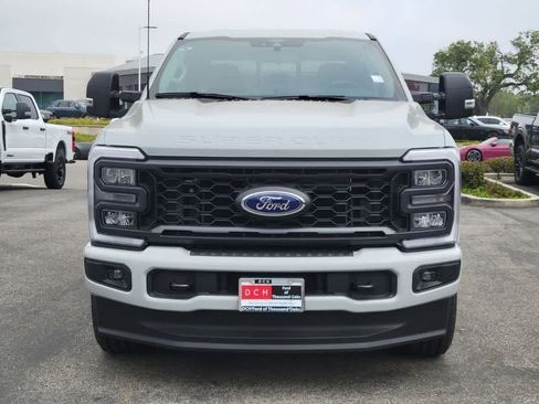 New 2026 Ford F250 4x4 Crew Cab Super Duty image 10