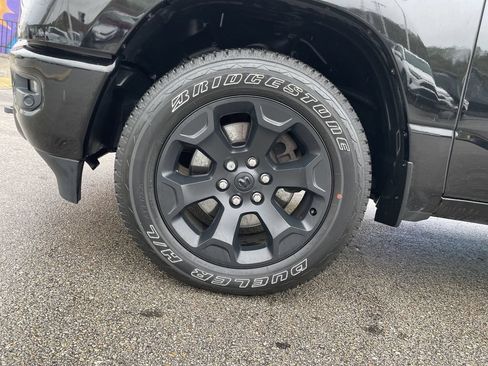 Used 2020 RAM 1500 Sport w/ Level 2 Equipment Goup w/2_L AWD/4WD image 9