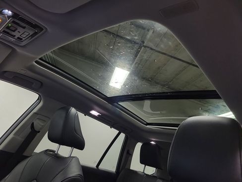 Used 2025 Toyota Grand Highlander AWD image 14