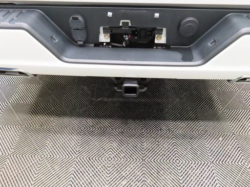 Used 2020 GMC Sierra 1500 Elevation w/ Elevation Value Package image 31