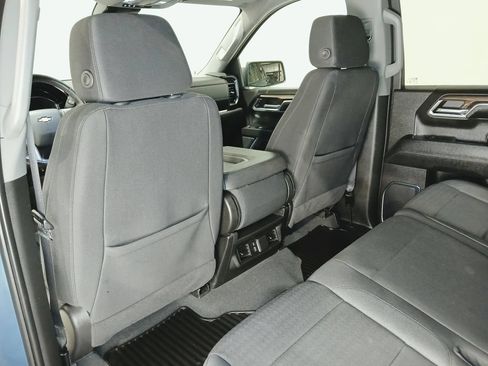 Used 2024 Chevrolet Silverado 1500 LT AWD/4WD image 10